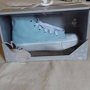 Baby/Child- Sneaker Bank ** EXCELLENT GIFT